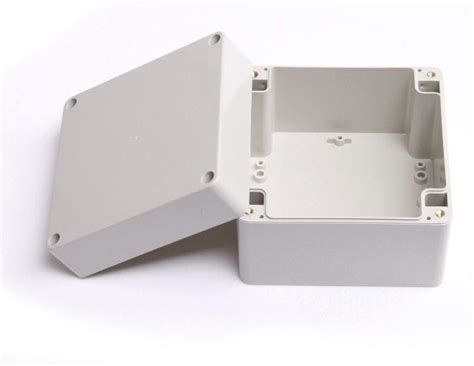 Wall Mount Junction Box (669) 